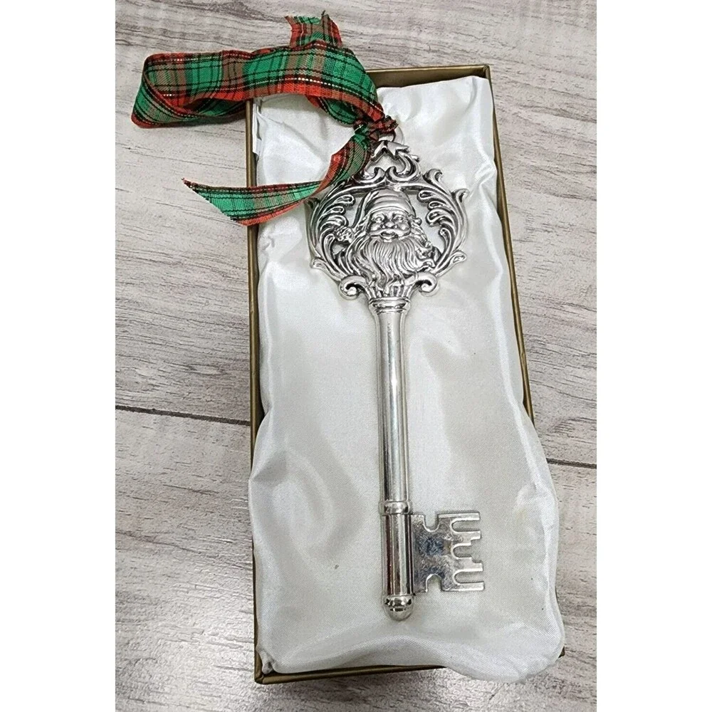 Pier 1 Silver Metal Santa Key Ornate Key For No Chimney 6
